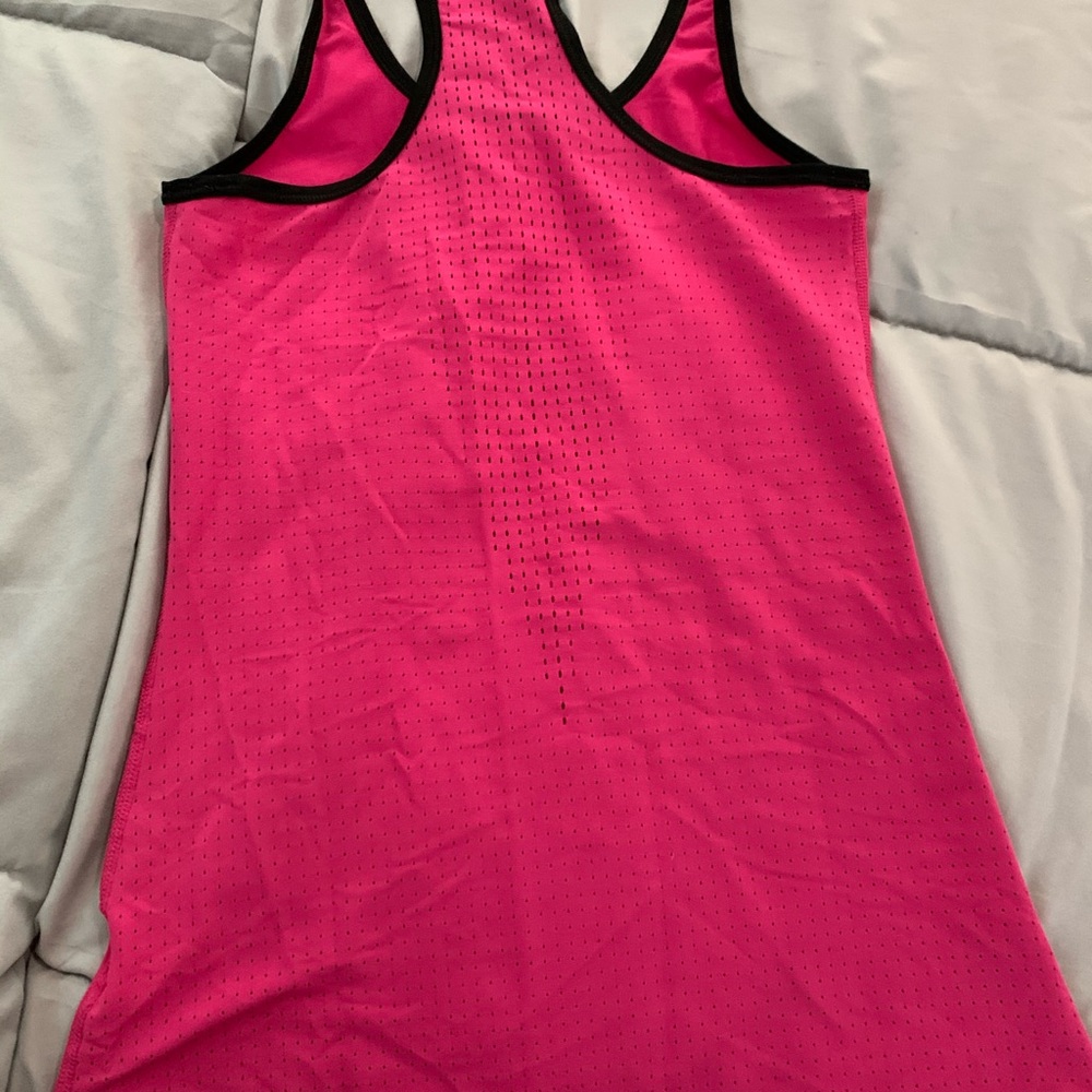 Brand new- Nike workout top (X-small)